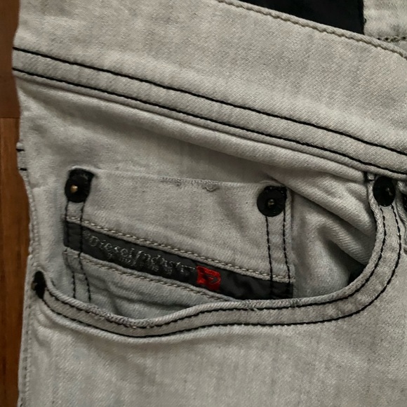 Authentic Diesel DNA F/W 2016 0676M Stretch Tepphar Slim Carrot Fit Jeans - Picture 8 of 14